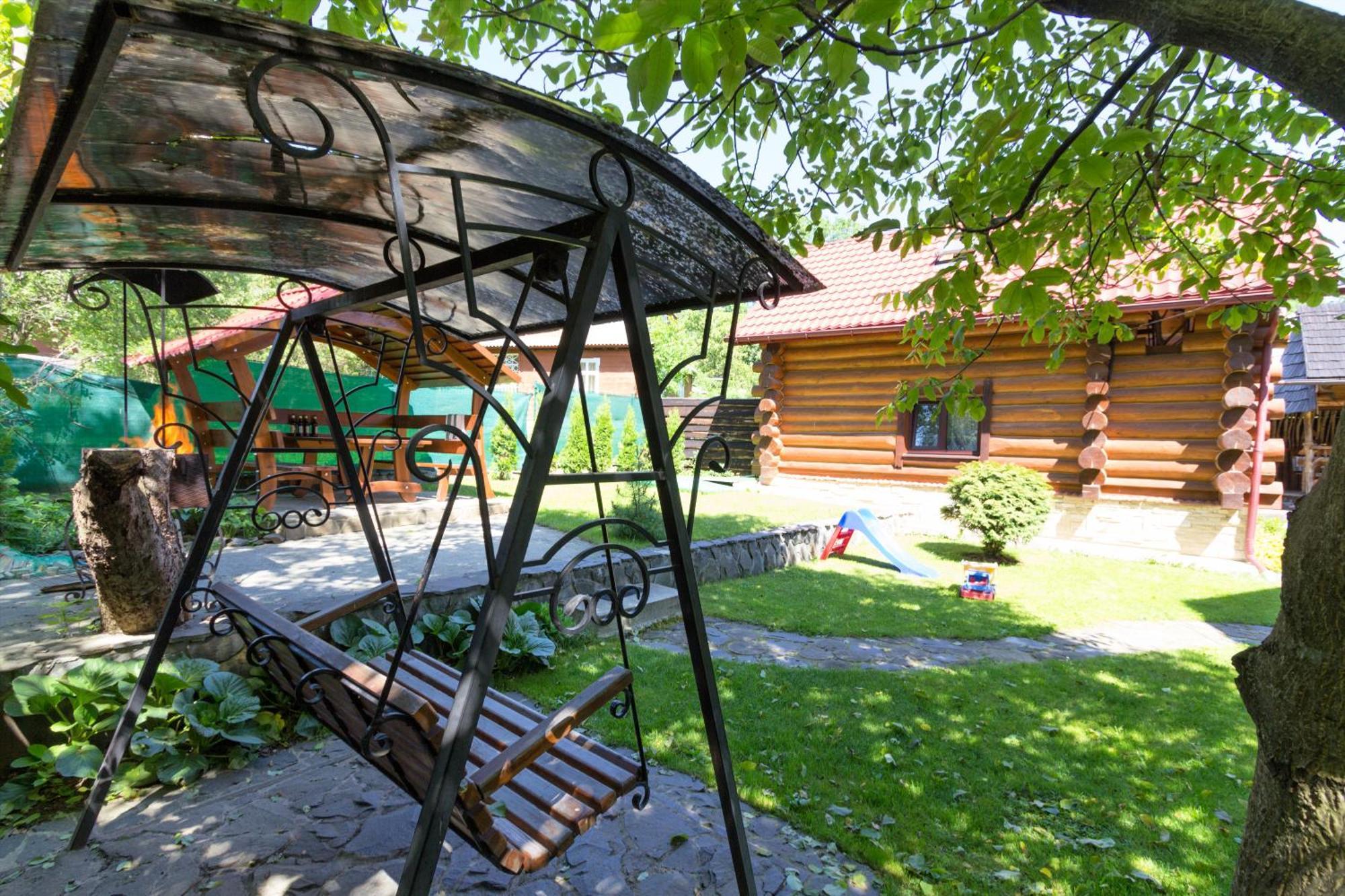 Adelis Hotel Yaremche Exterior foto